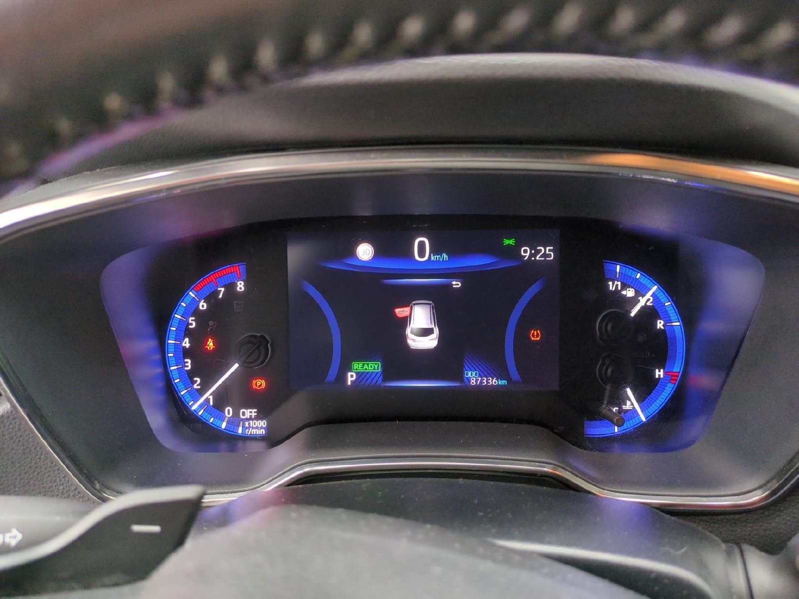 
								TOYOTA Corolla Touring Sports 184h Dynamic Business Stage Acad full									