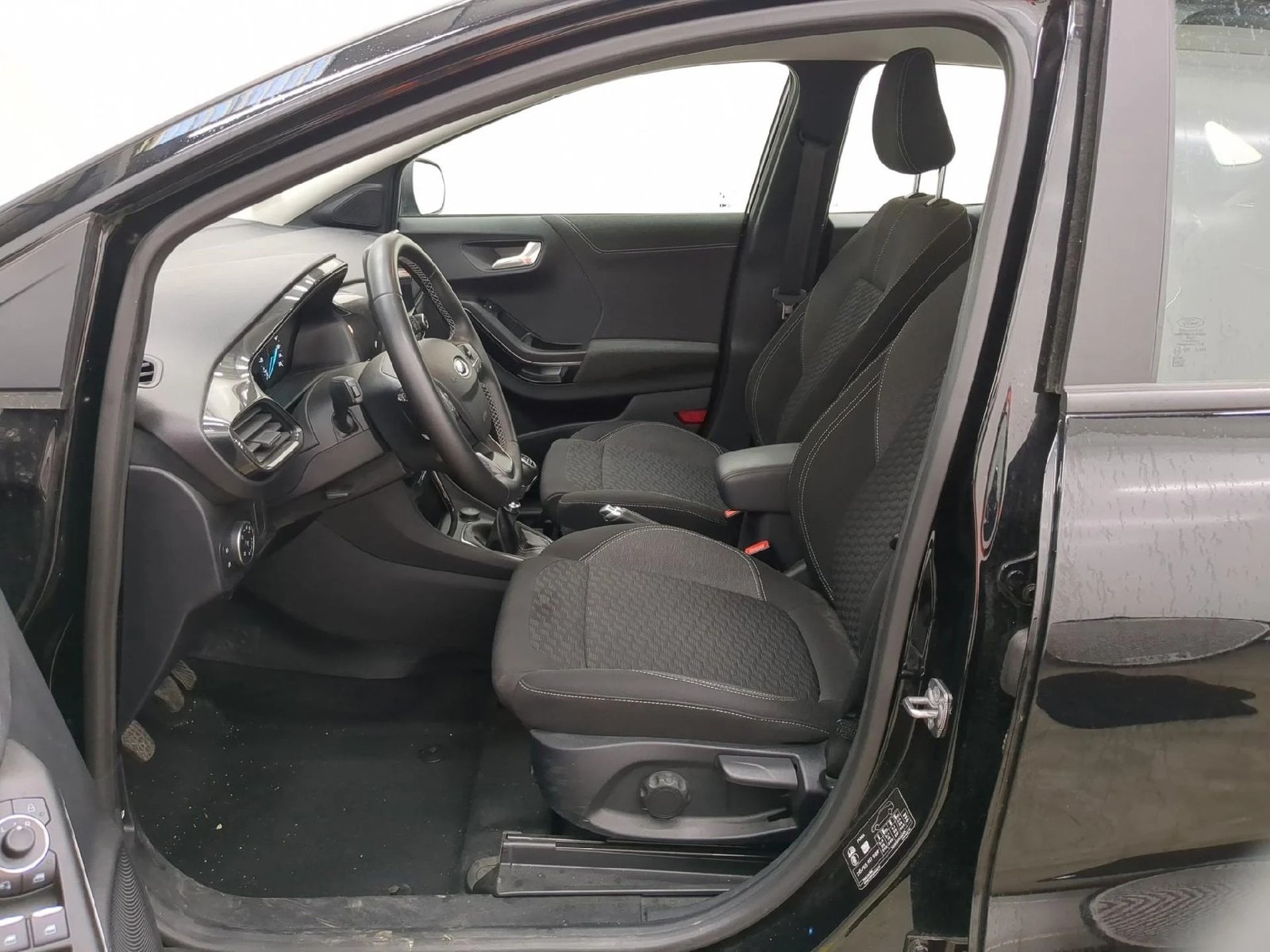 
								FORD Puma / 5P / SUV 1.0 Flexifuel Hybrid 125 TITANIUM BUSIN. full									