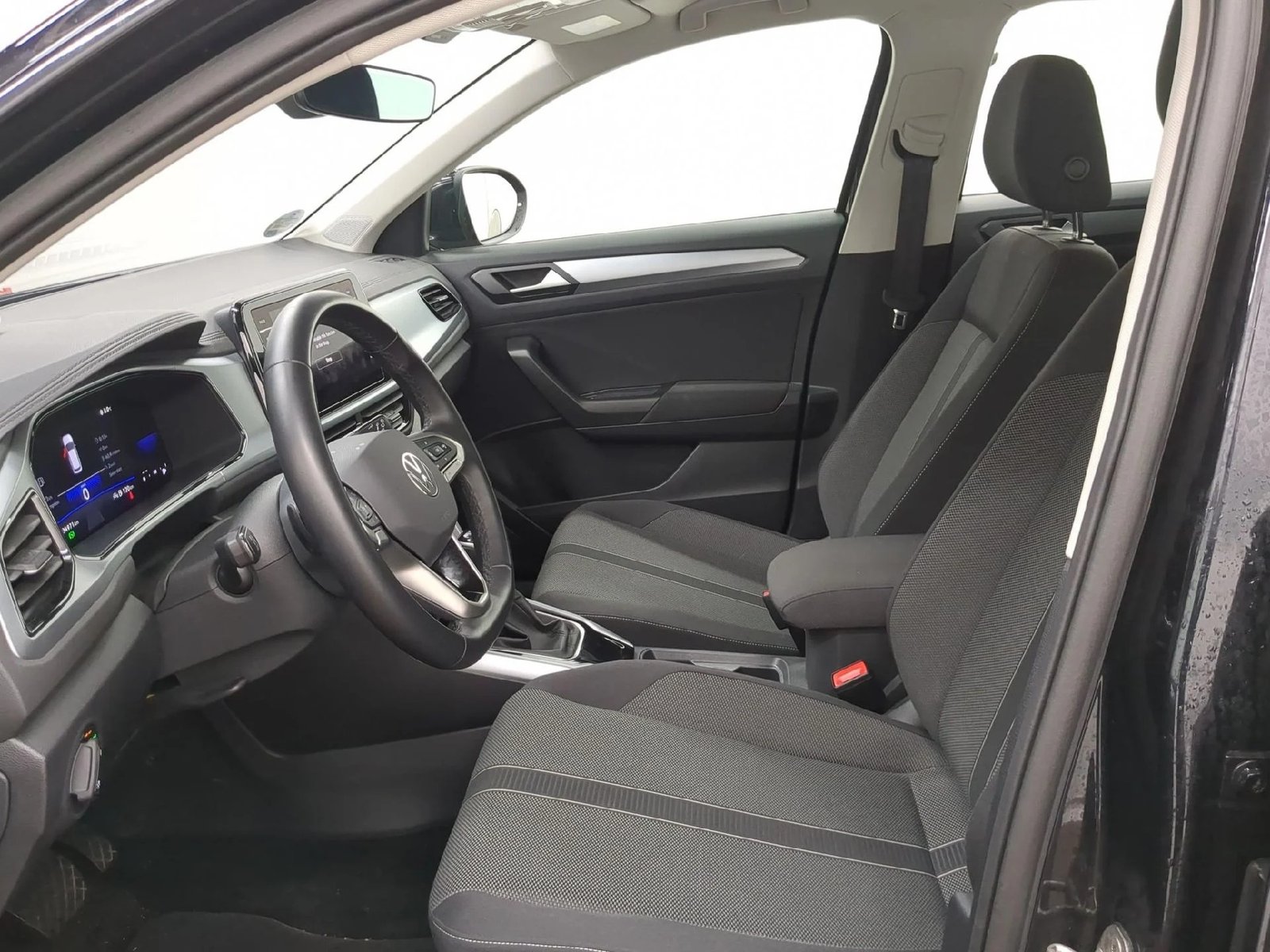 
								Volkswagen T-Roc Life 1.5 TSI 150CV BVA7 E6d full									