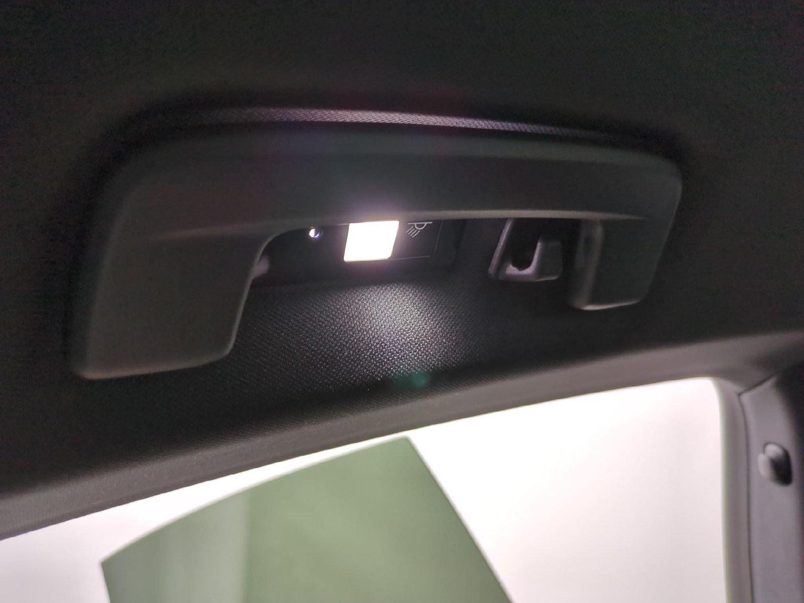 
								Porsche Taycan 79kWh BVA full									