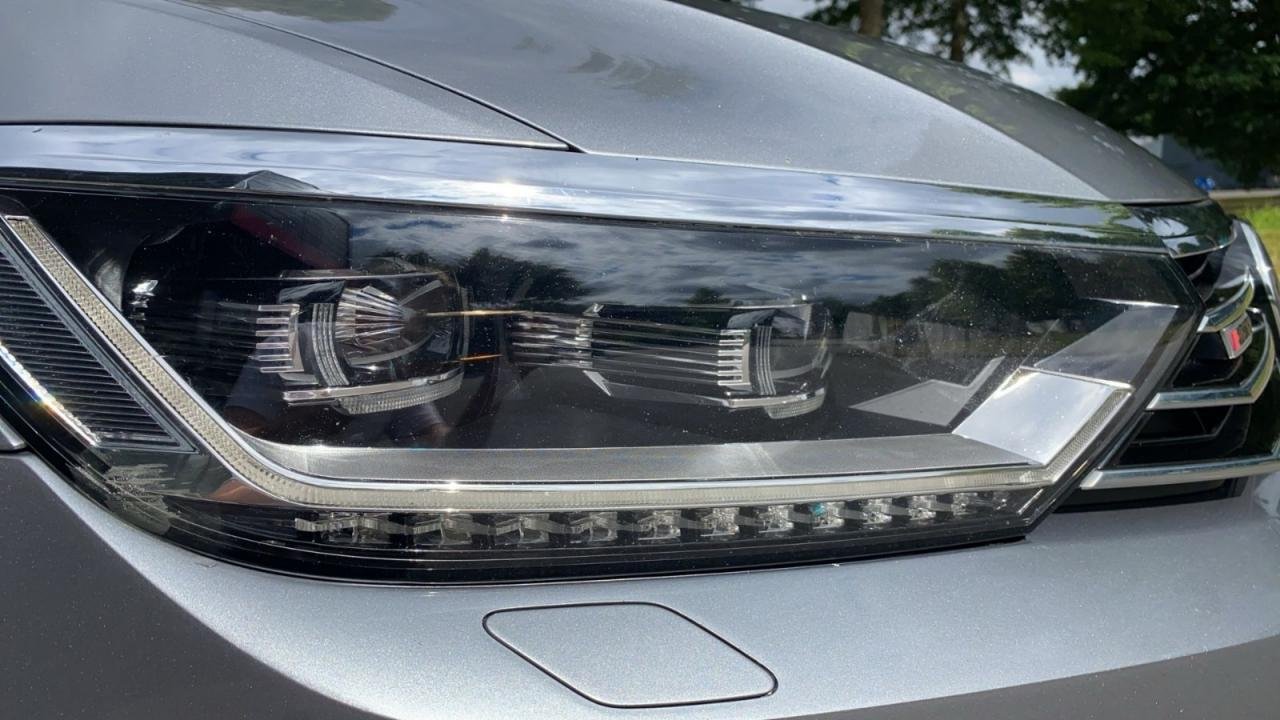 
								Volkswagen Passat BREAK 2.0 TDI 190 BLUEMOTION CARAT 4MOTION DSG BVA full									