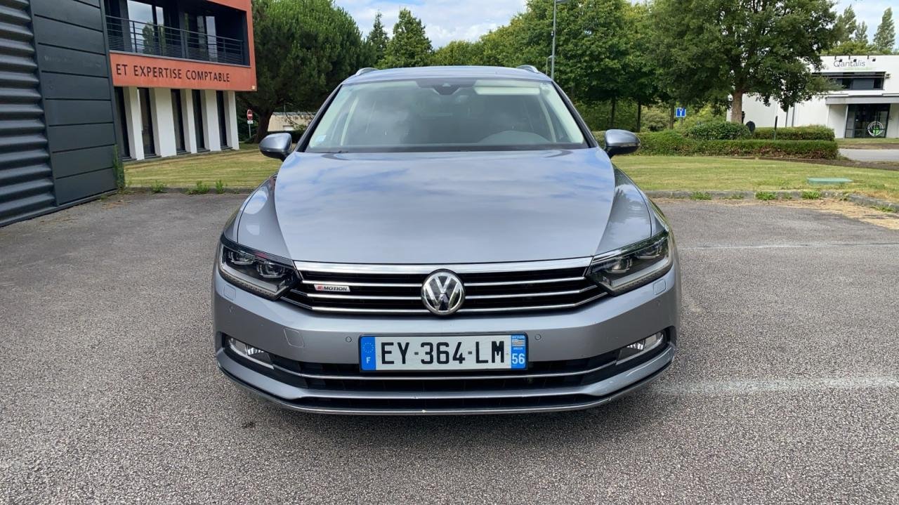 
								Volkswagen Passat BREAK 2.0 TDI 190 BLUEMOTION CARAT 4MOTION DSG BVA full									