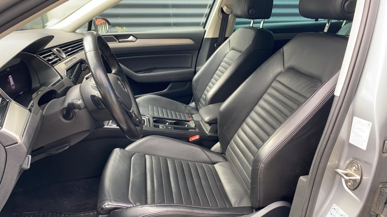 
								Volkswagen Passat BREAK 2.0 TDI 190 BLUEMOTION CARAT 4MOTION DSG BVA full									