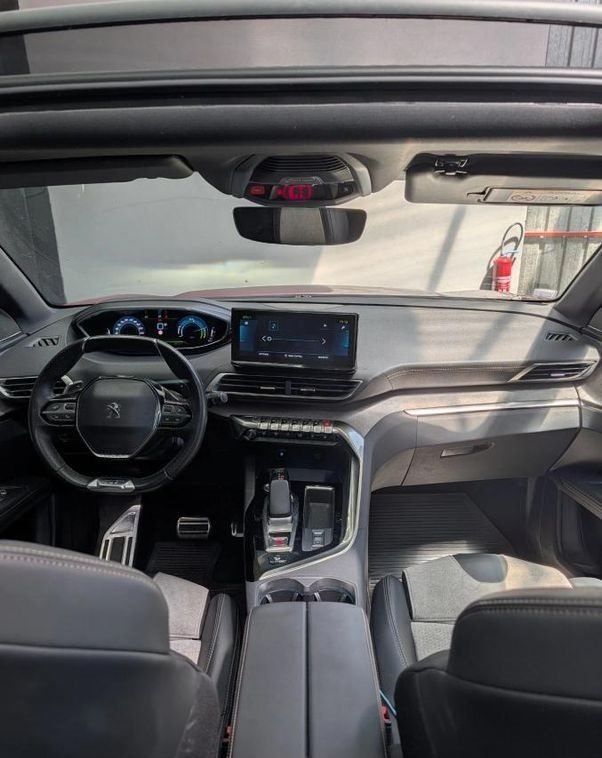 
								Peugeot 3008 GT PACK HYBRID4 300CV 4X4 BVA 2021 full									