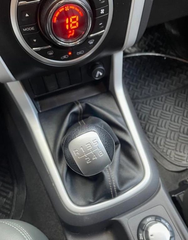 
								Isuzu D-max SPACE CAB 1.9 DDI 160ch SOLAR SUPERNOVA 4WD – 18900km full									