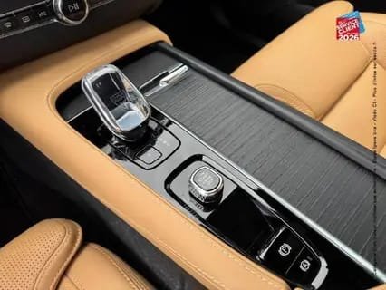 
								Volvo XC90 T8 AWD 310 + 145ch Ultimate Style Dark Geartronic full									