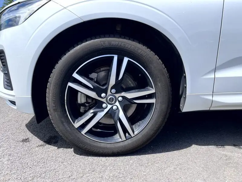 
								Volvo Xc60 B4 197CH START GEARTRONIC 2023 full									