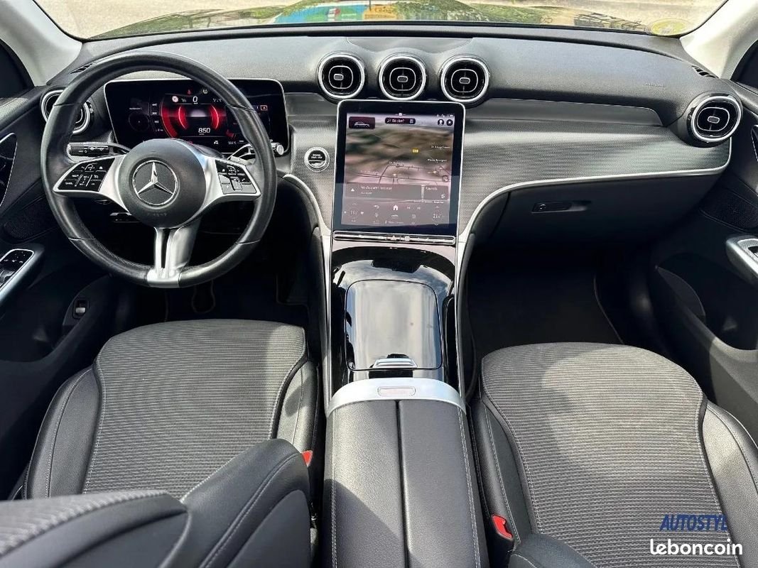 
								Mercedes Classe Glc 220d BUSINESS LINE 220 D 9G-TRONIC 4MATIC / TOIT OUVRANT full									