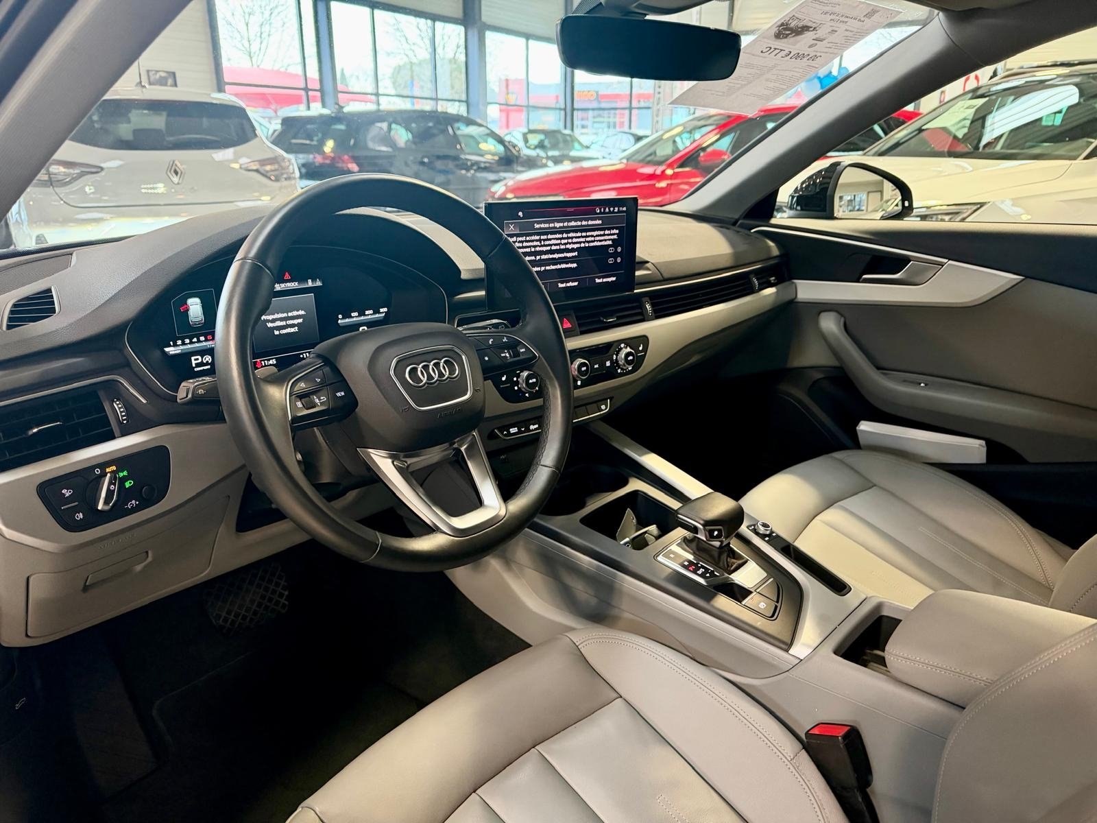 
								Audi A4 Avant 35 TFSI 150 S tronic S Line full									