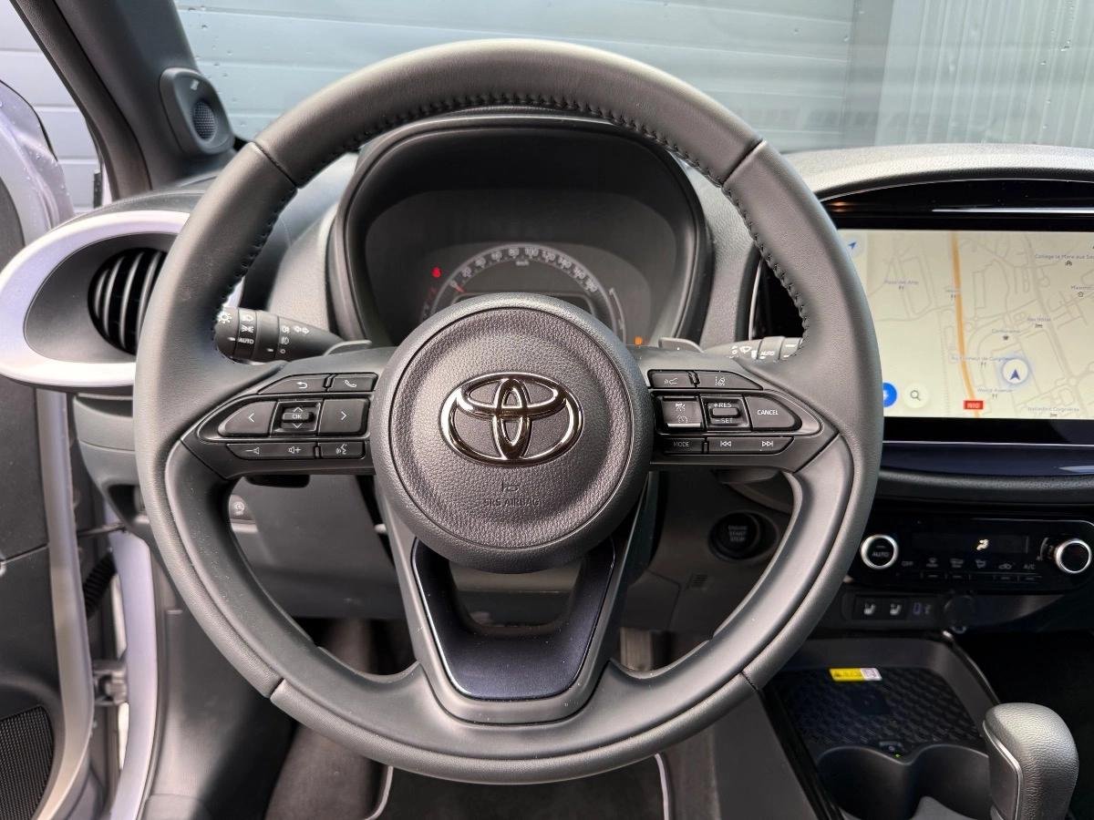
								Toyota Aygo X 1.0 VVTI 70ch JBL Edition Collection BVA 1ère main / Garantie 07/2028 full									