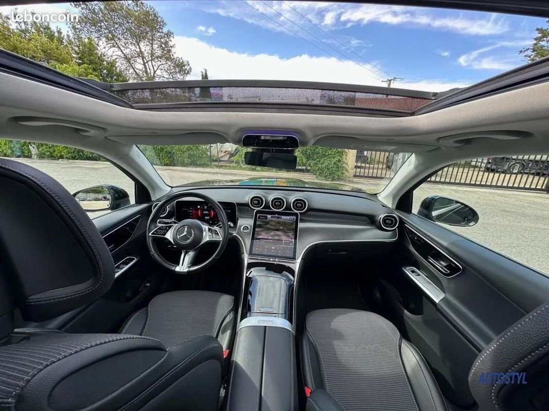 
								Mercedes Classe Glc 220d BUSINESS LINE 220 D 9G-TRONIC 4MATIC / TOIT OUVRANT full									