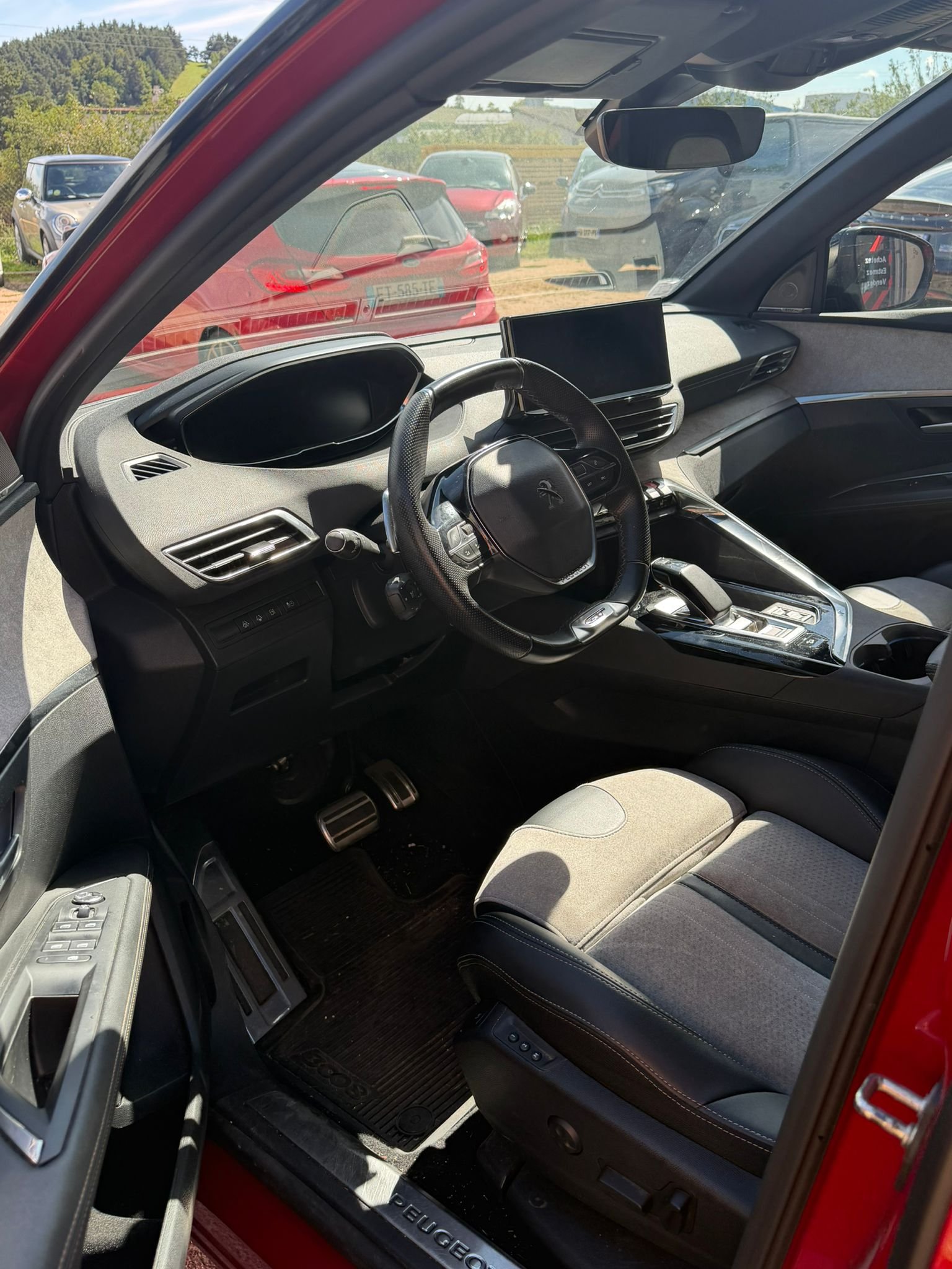 
								Peugeot 3008 GT PACK HYBRID4 300CV 4X4 BVA 2021 full									