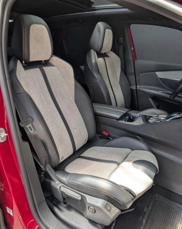 
								Peugeot 3008 GT PACK HYBRID4 300CV 4X4 BVA 2021 full									