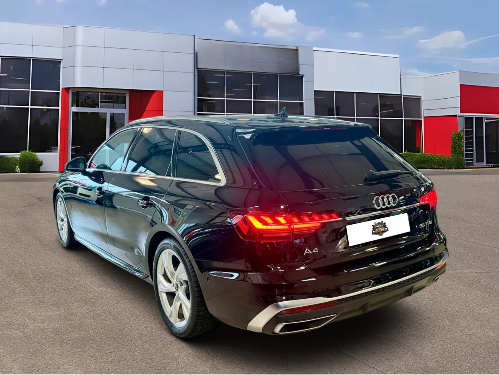 
								Audi A4 Avant 35 TFSI 150 S tronic S Line full									
