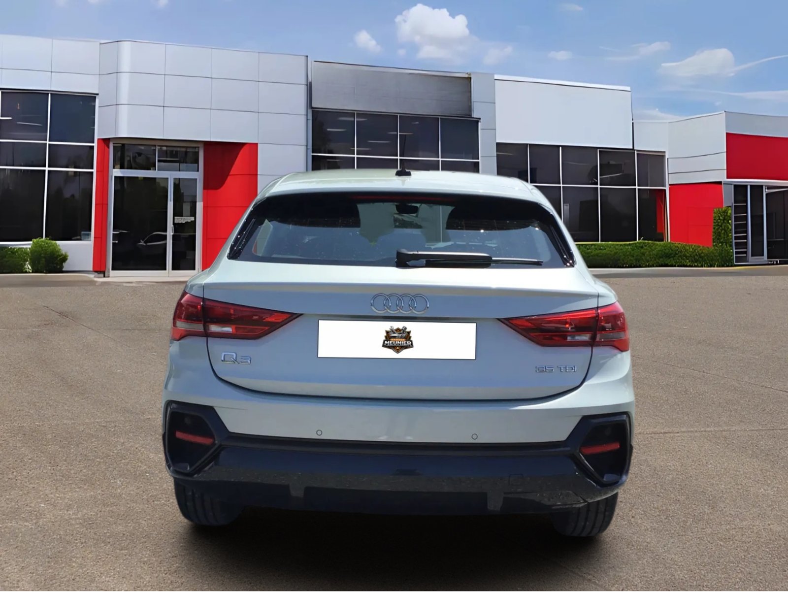 
								Audi Q3 SPORTBACK 35 2.0 TDI 150 DESIGN Année 2024 full									