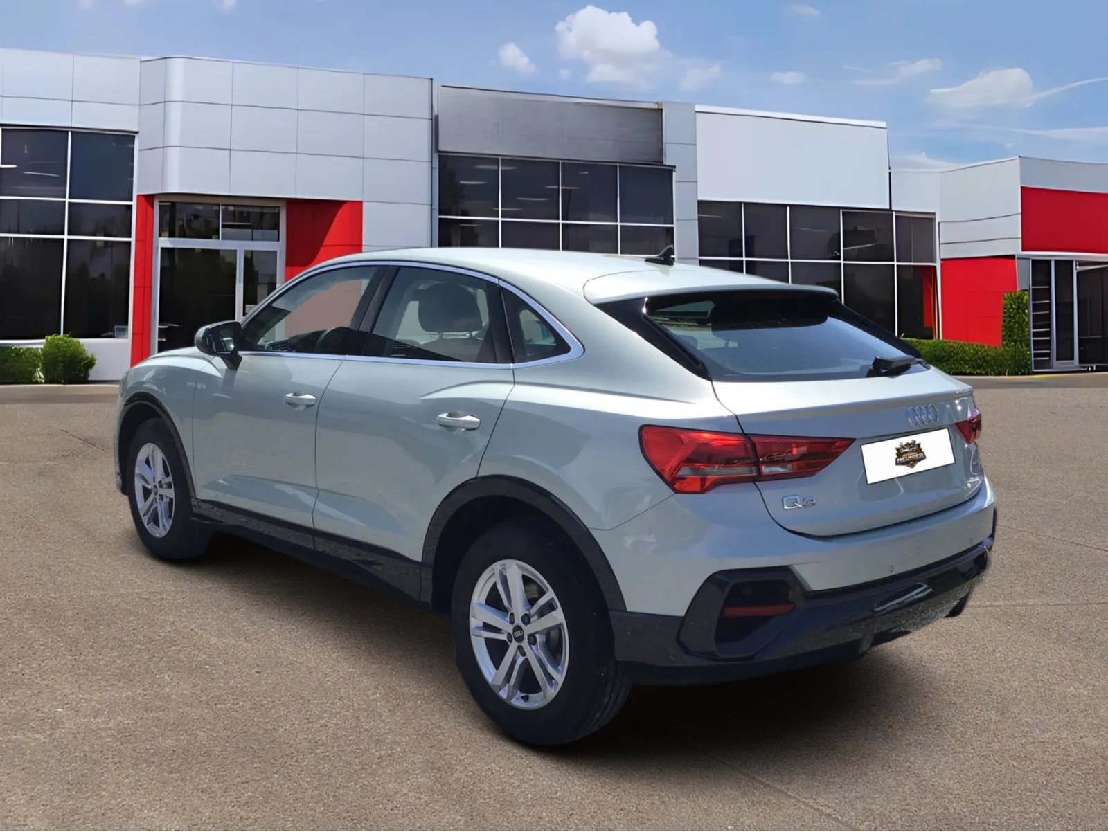 
								Audi Q3 SPORTBACK 35 2.0 TDI 150 DESIGN Année 2024 full									