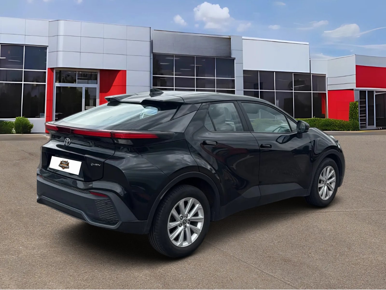 
								TOYOTA C-HR 1.8 HYBRIDE 140CH DYNAMIC NG23 S.U.V. full									