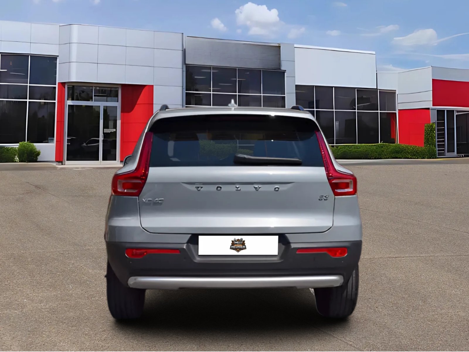 
								VOLVO XC40 B3 163 ESSENTIAL DCT7 full									