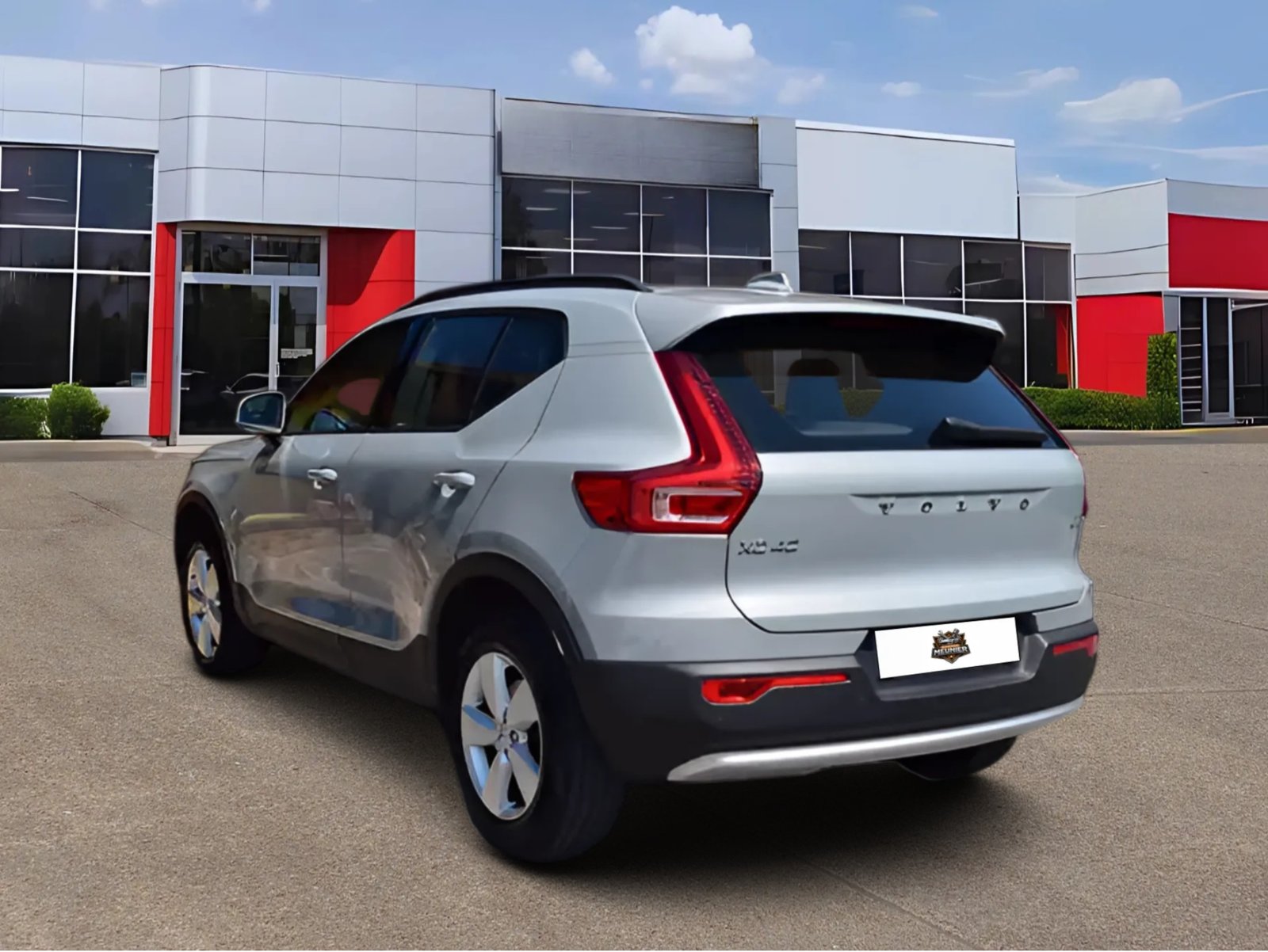 
								VOLVO XC40 B3 163 ESSENTIAL DCT7 full									