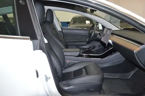 
								TESLA MODEL 3 PERFORMANCE 9CV WITH PUP AWD WITH UPGRADE 75 KWH full									