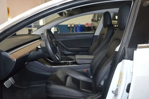 
								TESLA MODEL 3 PERFORMANCE 9CV WITH PUP AWD WITH UPGRADE 75 KWH full									