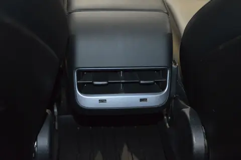 
								TESLA MODEL 3 PERFORMANCE 9CV WITH PUP AWD WITH UPGRADE 75 KWH full									