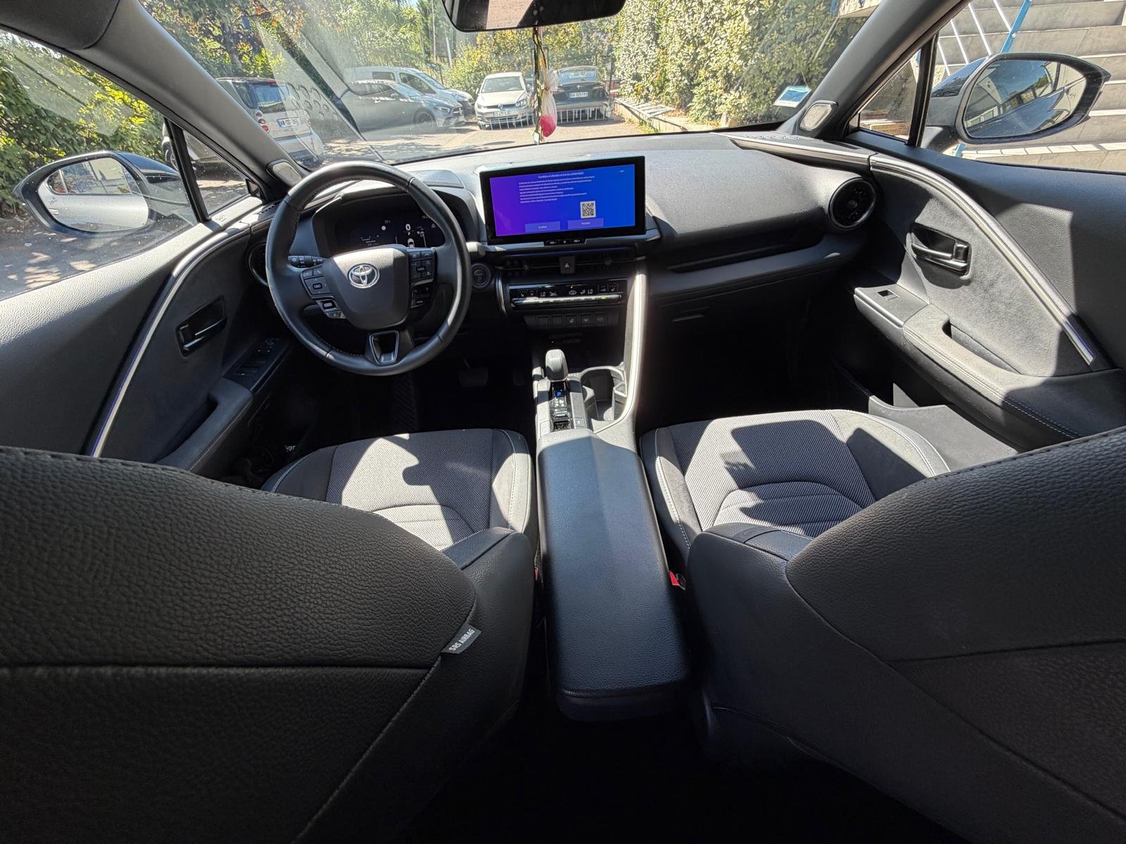 
								Toyota C-hr II 1.8 VVT-i 16V 140 Hybrid CVT 99 cv Boîte auto full									