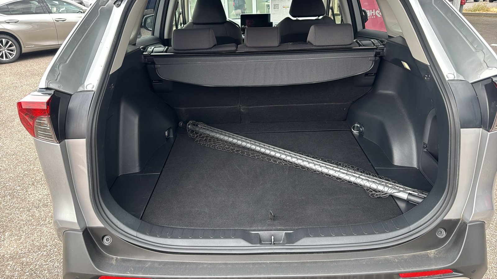 
								TOYOTA RAV4 2.5 HYBRIDE 218CH DYNAMIC 2WD MY23 full									