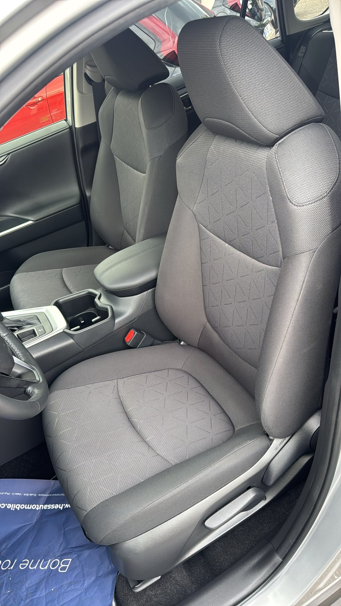 
								TOYOTA RAV4 2.5 HYBRIDE 218CH DYNAMIC 2WD MY23 full									